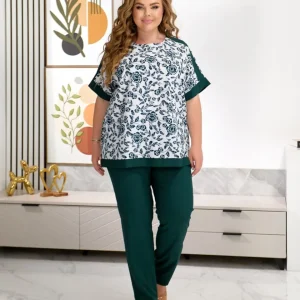 Set with Printed Soft-Fabric Blouse
